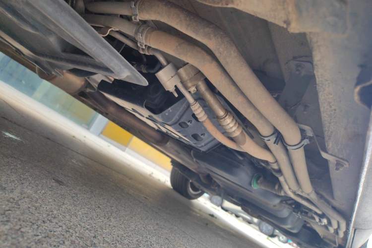 Used Mercedes-Benz V-Class 2022 V 260 Avantgarde Edition Chassis Front Left