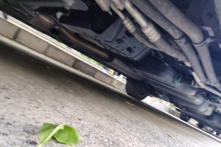 Used Mercedes-Benz V-Class  Chassis Front Left