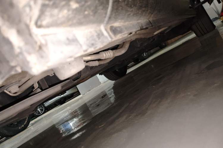 Used Mercedes-Benz V-Class 2022 V 260 Avantgarde Edition Chassis Front Left