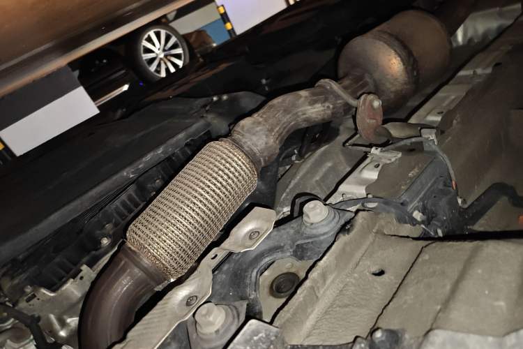 Used Mercedes-Benz V-Class 2022 V 260 Avantgarde Edition Chassis Front Right