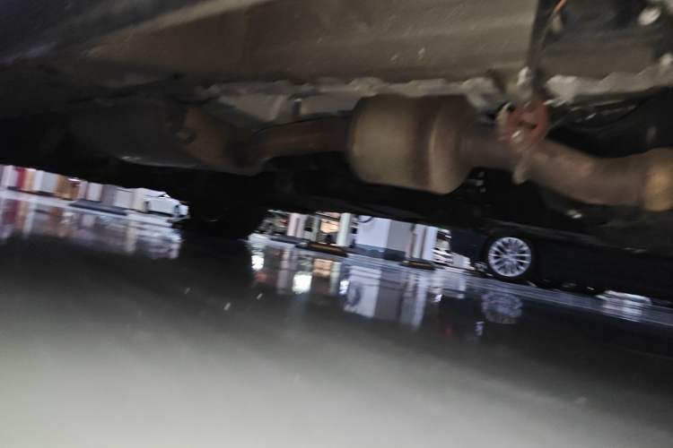 Used Mercedes-Benz V-Class 2022 V 260 Avantgarde Edition Chassis Front Right