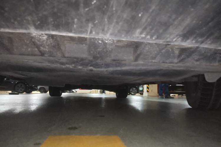 Used Mercedes-Benz V-Class 2022 V 260 Avantgarde Edition Chassis Front