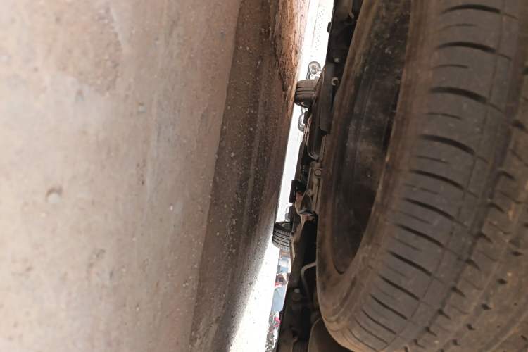 Used Mercedes-Benz V-Class 2022 V 260 Avantgarde Edition Chassis Rear