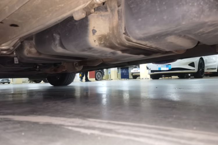 Used Mercedes-Benz V-Class 2022 V 260 Avantgarde Edition Chassis Rear Left