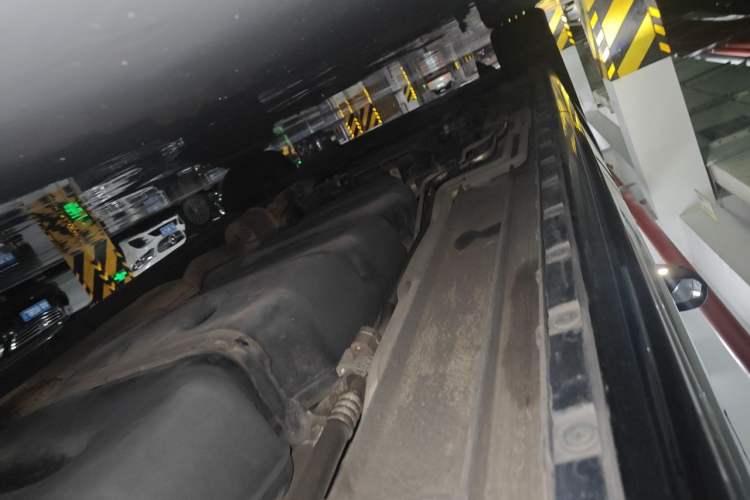Used Mercedes-Benz V-Class 2022 V 260 Prestige Edition Chassis Rear Left