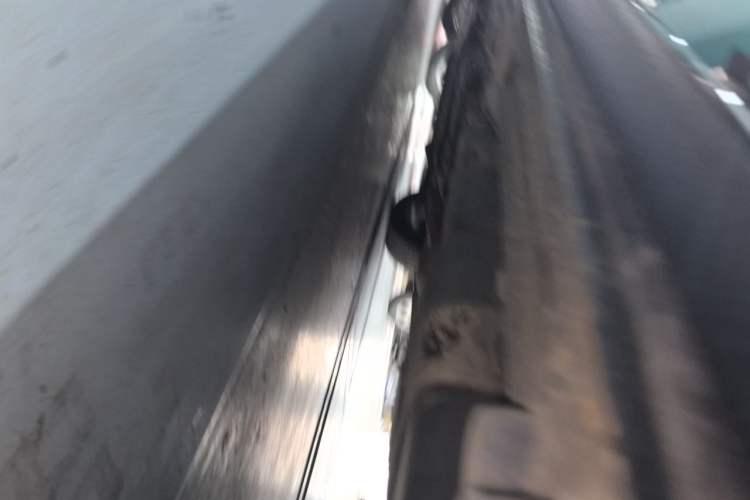 Used Mercedes-Benz V-Class 2022 V 260 Avantgarde Edition Chassis Rear Left