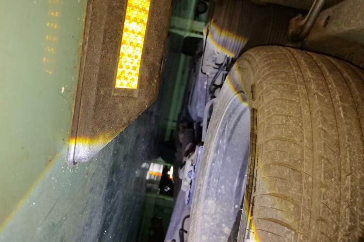 Used Mercedes-Benz V-Class  Chassis Rear Left
