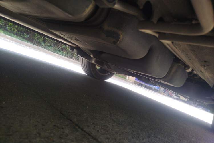 Used Mercedes-Benz V-Class 2022 V 260 Avantgarde Edition Chassis Rear Left