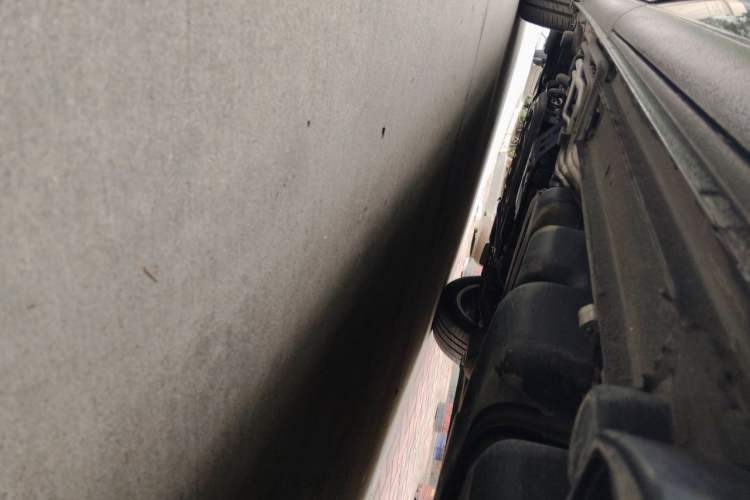 Used Mercedes-Benz V-Class 2022 V 260 Avantgarde Edition Chassis Rear Left