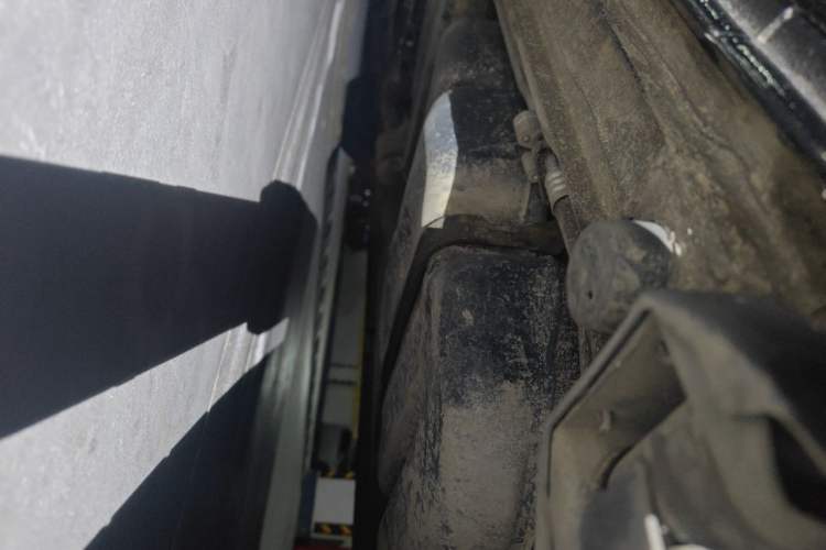 Used Mercedes-Benz V-Class 2022 V 260 Avantgarde Edition Chassis Rear Left