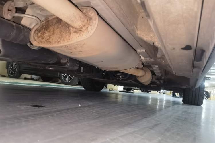 Used Mercedes-Benz V-Class 2022 V 260 Avantgarde Edition Chassis Rear Right