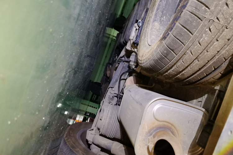 Used Mercedes-Benz V-Class  Chassis Rear Right