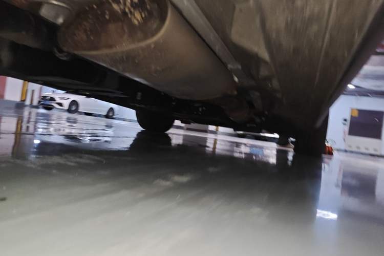 Used Mercedes-Benz V-Class 2022 V 260 Avantgarde Edition Chassis Rear Right