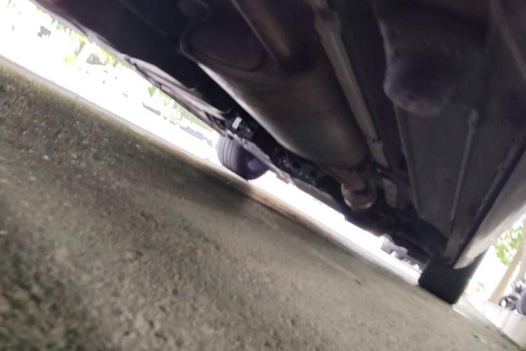 Used Mercedes-Benz V-Class  Chassis Rear Right