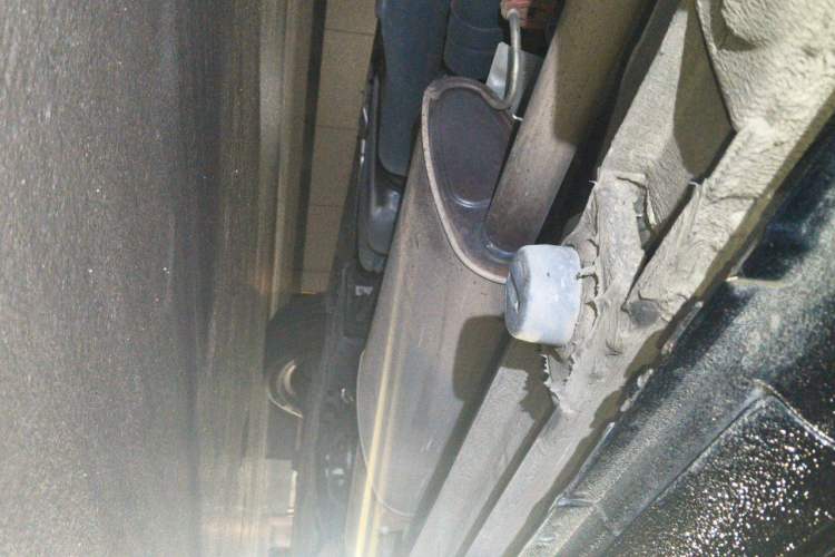 Used Mercedes-Benz V-Class  Chassis Rear Right