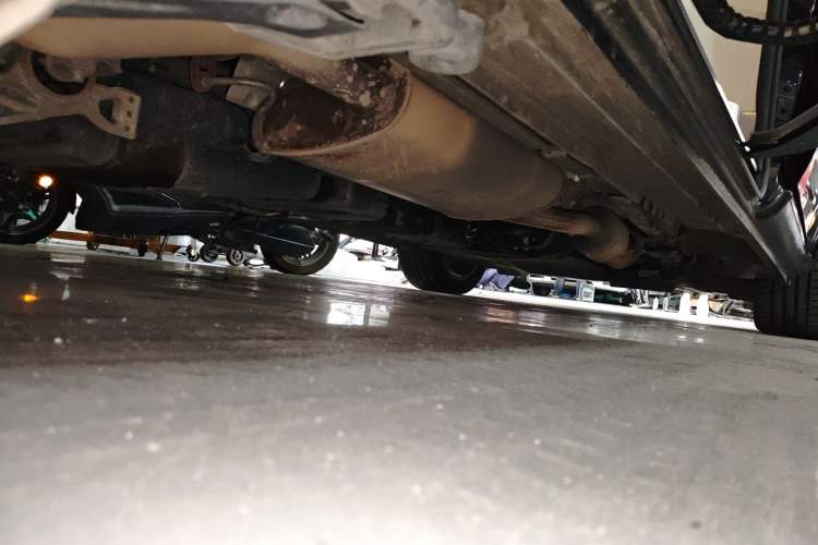 Used Mercedes-Benz V-Class 2022 V 260 Avantgarde Edition Chassis Rear Right