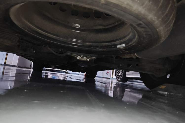 Used Mercedes-Benz V-Class 2022 V 260 Avantgarde Edition Chassis Rear