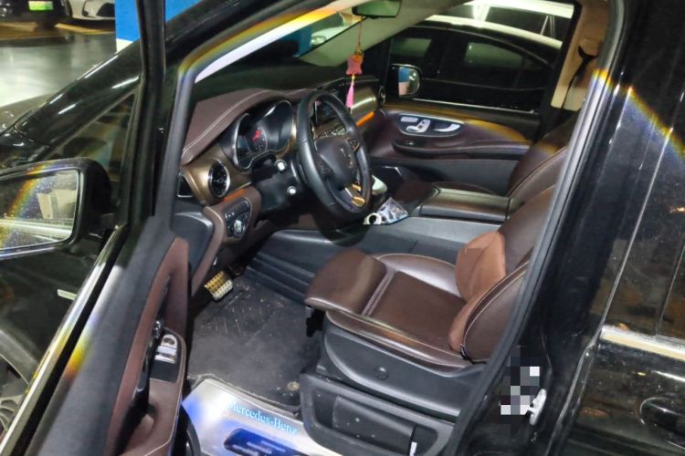 Used Mercedes-Benz V-Class 2022 V 260 L Long Wheelbase Prestige Edition Driver Seat