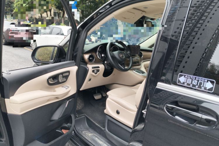 Used Mercedes-Benz V-Class 2022 V 260 Prestige Edition Driver Seat