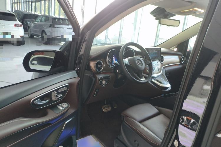 Used Mercedes-Benz V-Class 2022 V 260 L Long-wheelbase Luxury Edition Driver Seat