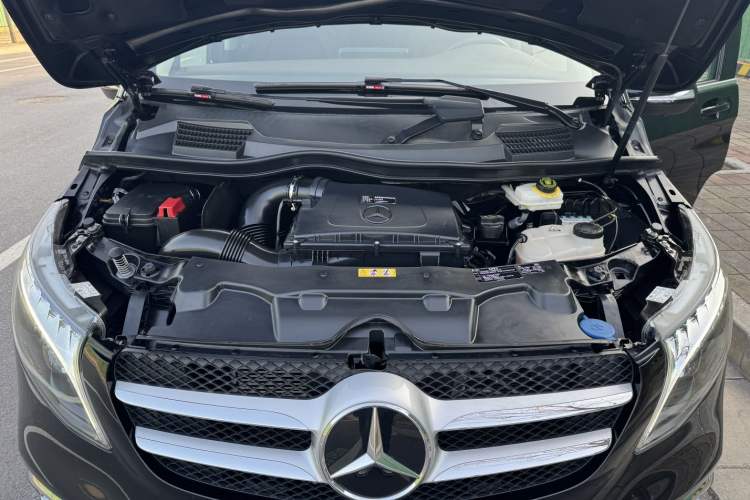 Used Mercedes-Benz V-Class 2022 V 260 L Long Wheelbase Prestige Edition Engine Bay
