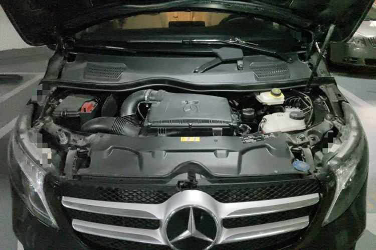 Used Mercedes-Benz V-Class 2022 V 260 Avantgarde Edition Engine Bay