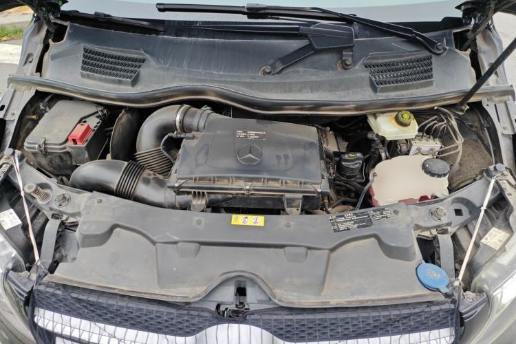 Used Mercedes-Benz V-Class 2022 V 260 Avantgarde Edition Engine Bay