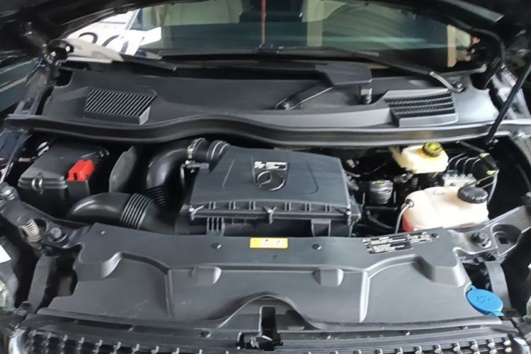 Used Mercedes-Benz V-Class 2022 V 260 L Long-wheelbase Luxury Edition Engine Bay