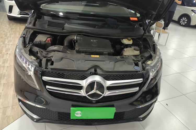 Used Mercedes-Benz V-Class 2022 V 260 Prestige Edition Engine Bay