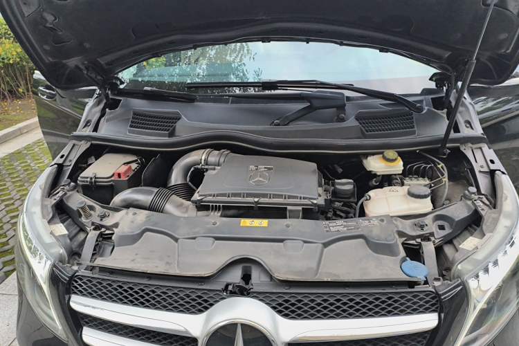 Used Mercedes-Benz V-Class 2022 V 260 L Long Wheelbase Prestige Edition Engine Bay