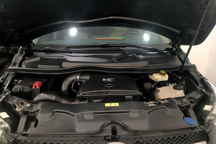 Used Mercedes-Benz V-Class 2022 V 260 Prestige Edition Engine Bay