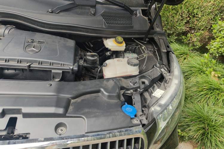 Used Mercedes-Benz V-Class 2022 V 260 L Long Wheelbase Prestige Edition Engine Bay Left