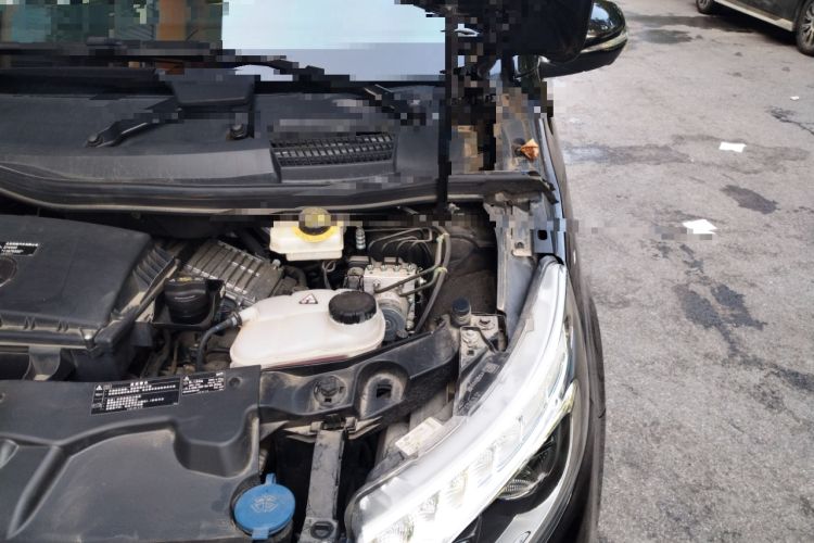 Used Mercedes-Benz V-Class 2022 V 260 L Long-wheelbase Luxury Edition Engine Bay Left