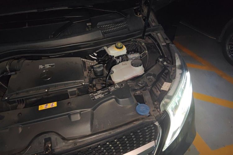 Used Mercedes-Benz V-Class 2022 V 260 L Long-wheelbase Luxury Edition Engine Bay Left