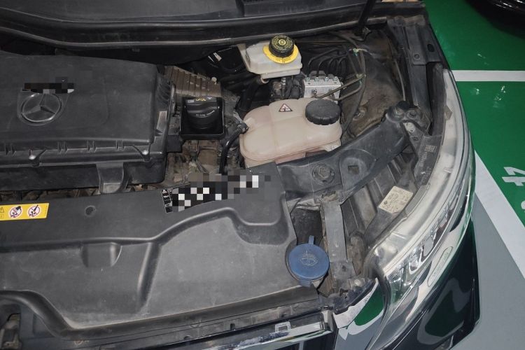 Used Mercedes-Benz V-Class 2022 V 260 Prestige Edition Engine Bay Left