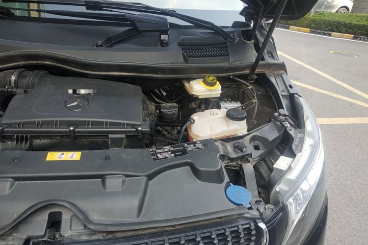 Used Mercedes-Benz V-Class 2022 V 260 L Long-wheelbase Luxury Edition Engine Bay Left