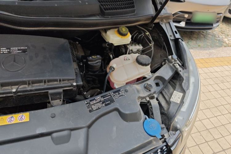 Used Mercedes-Benz V-Class 2022 V 260 Avantgarde Edition Engine Bay Left