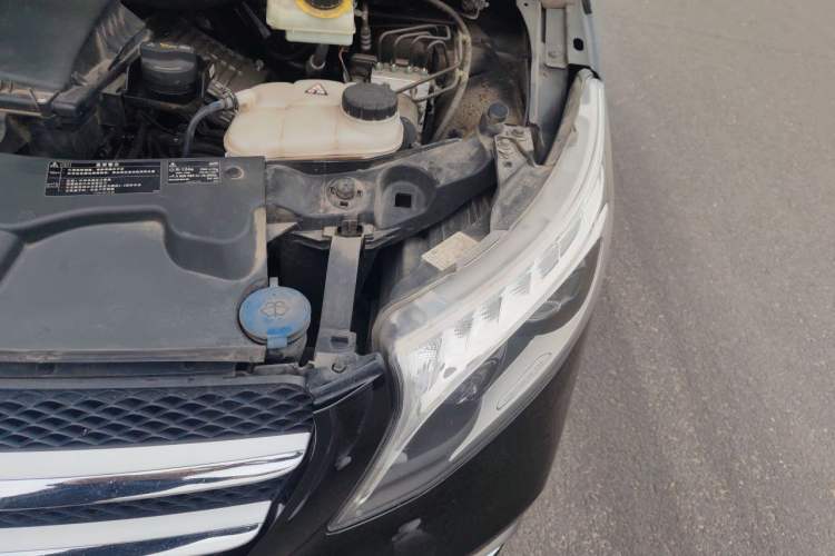 Used Mercedes-Benz V-Class 2022 V 260 L Long Wheelbase Prestige Edition Engine Bay Left