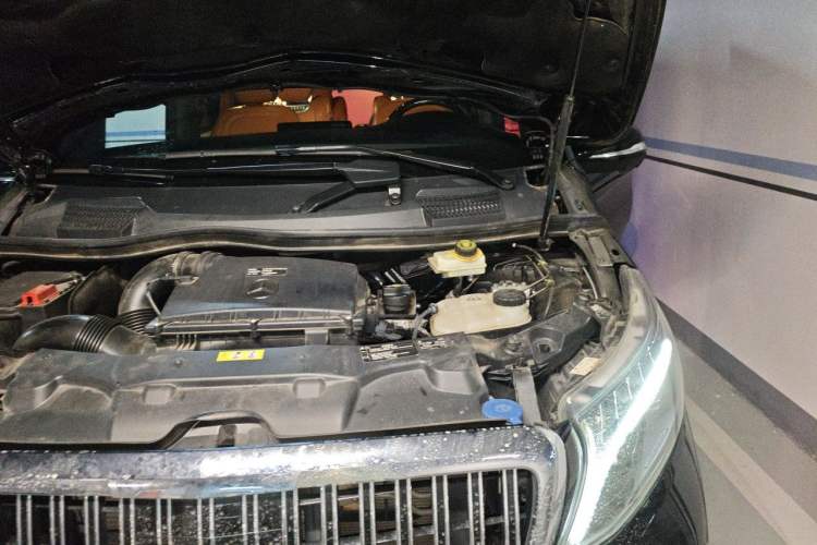 Used Mercedes-Benz V-Class 2022 V 260 L Long Wheelbase Prestige Edition Engine Bay Left