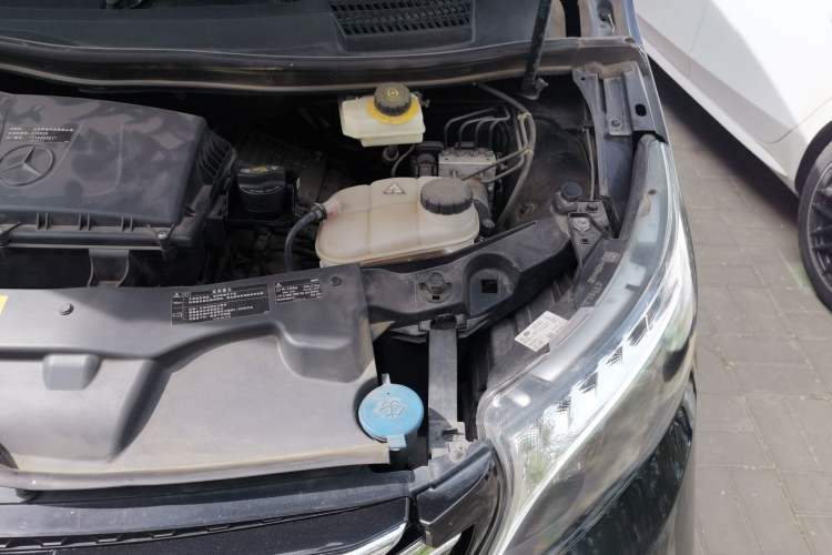 Used Mercedes-Benz V-Class 2022 V 260 Prestige Edition Engine Bay Left
