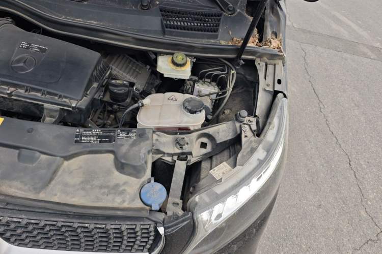 Used Mercedes-Benz V-Class 2022 V 260 L Long-wheelbase Luxury Edition Engine Bay Left