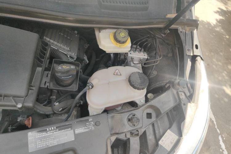 Used Mercedes-Benz V-Class 2022 V 260 Prestige Edition Engine Bay Left