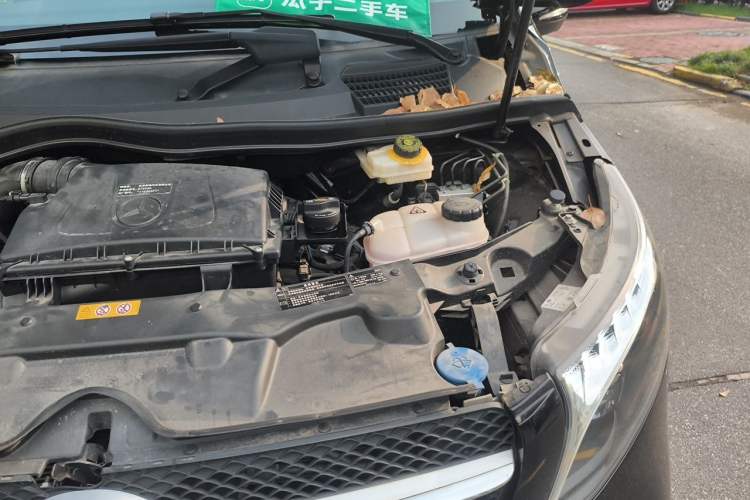 Used Mercedes-Benz V-Class 2022 V 260 Prestige Edition Engine Bay Left