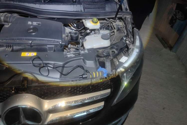 Used Mercedes-Benz V-Class 2022 V 260 Prestige Edition Engine Bay Left