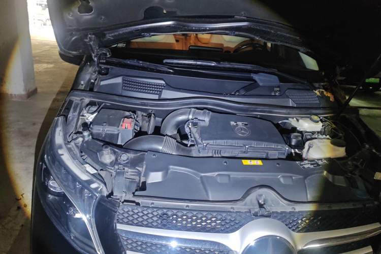 Used Mercedes-Benz V-Class 2022 V 260 Avantgarde Edition Engine Bay Right