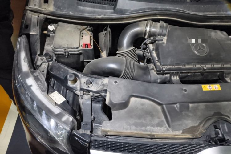 Used Mercedes-Benz V-Class 2022 V 260 L Long Wheelbase Prestige Edition Engine Bay Right