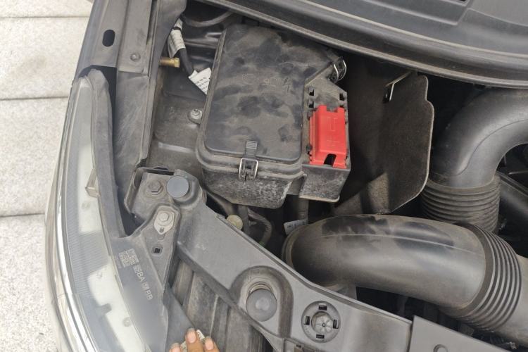 Used Mercedes-Benz V-Class 2022 V 260 L Long-wheelbase Luxury Edition Engine Bay Right