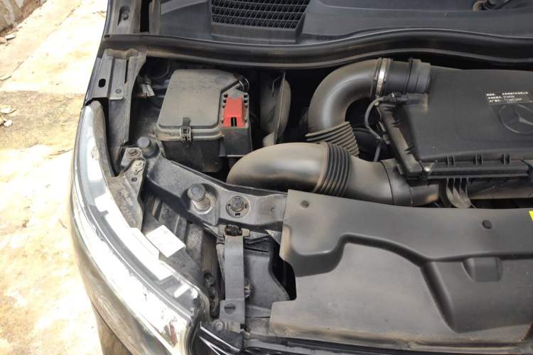 Used Mercedes-Benz V-Class 2022 V 260 Avantgarde Edition Engine Bay Right