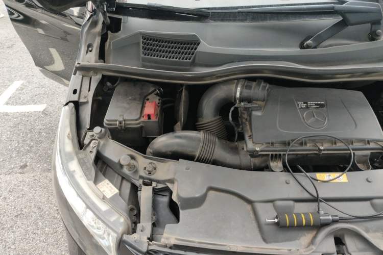 Used Mercedes-Benz V-Class 2022 V 260 Prestige Edition Engine Bay Right