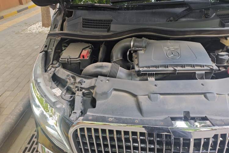Used Mercedes-Benz V-Class 2022 V 260 Avantgarde Edition Engine Bay Right